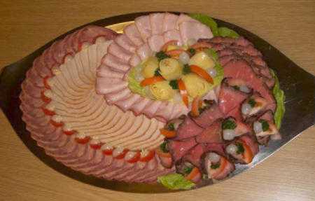 Bringdienst Bratenplatte mit Roastbeef Lieferservice Berlin Umland fr Firmen Bro Haushalte kalte Buffets online bestellen